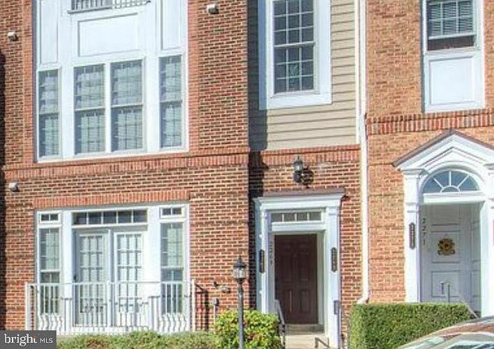 1st image of 2215 Oberlin Dr #329A