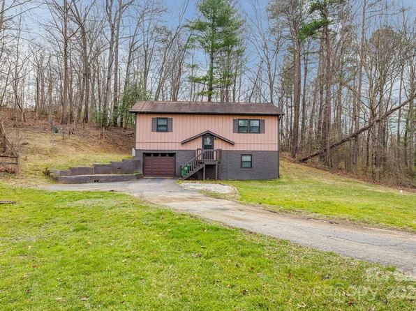 24 Harmon Cir, Asheville, NC 28803