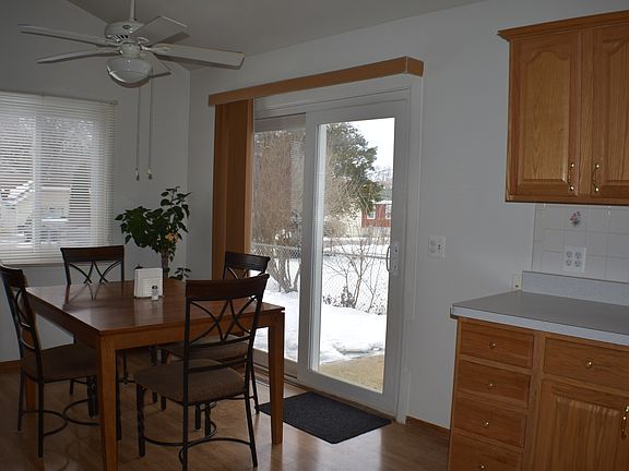 4th image of 330 Glenwood Dr