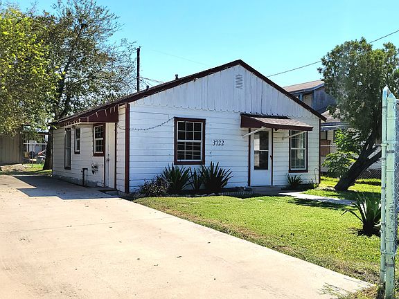 3rd image of 3722 Reynosa St