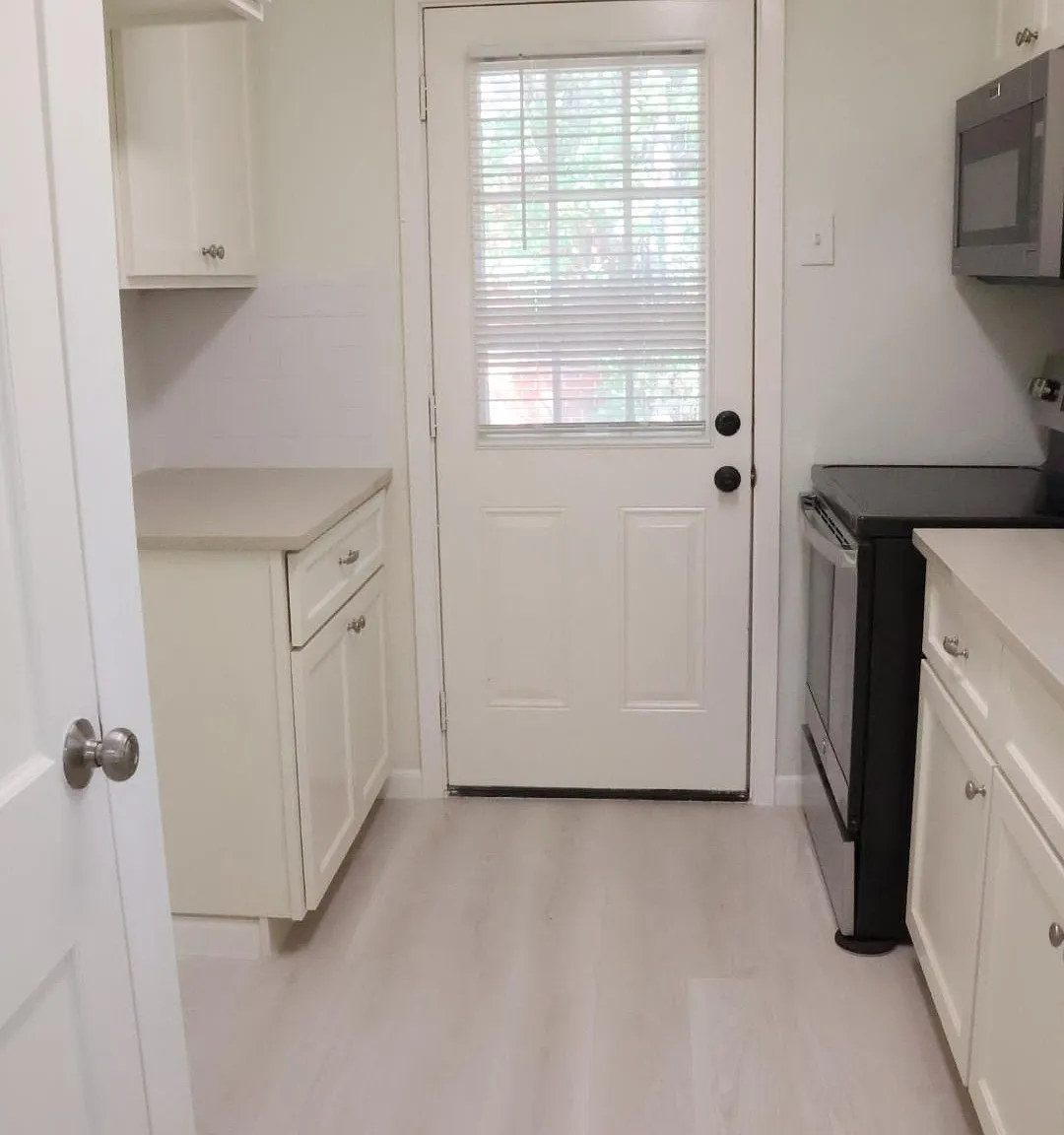 3 bed, 1000 sqft, $1,795 — Photo 4