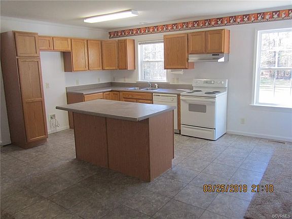 4th image of 4421 Low Country Ln