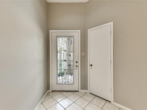 4th image of 5817 Terra Dr