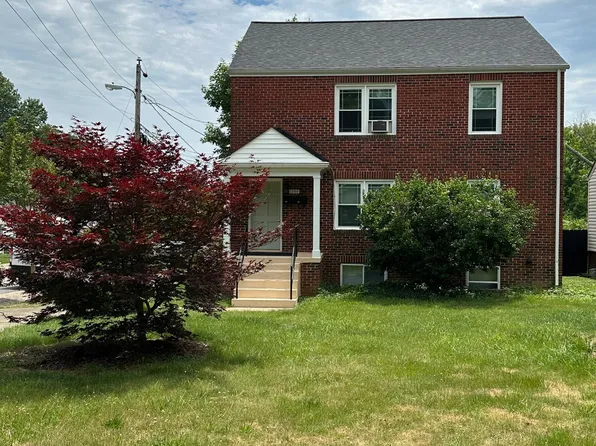 1300 William St APT B, Fredericksburg, VA 22401