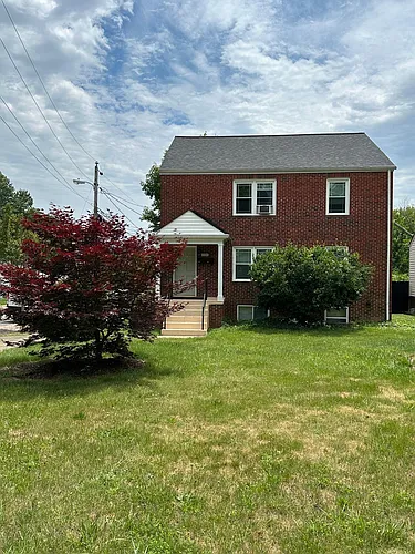1300 William St #B Photo 1