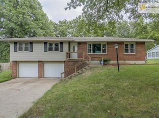 7509 N Wyandotte St, Gladstone, MO 64118