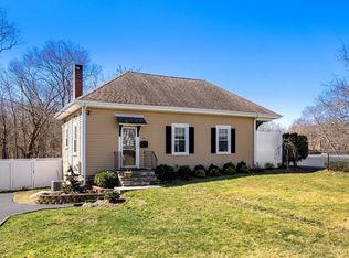 9 Charles St, Weymouth, MA 02189