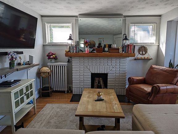 2nd image of 15121 Clifton Blvd APT 2