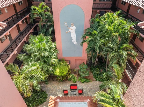 670 Tennis Club Dr APT 307, Fort Lauderdale, FL 33311