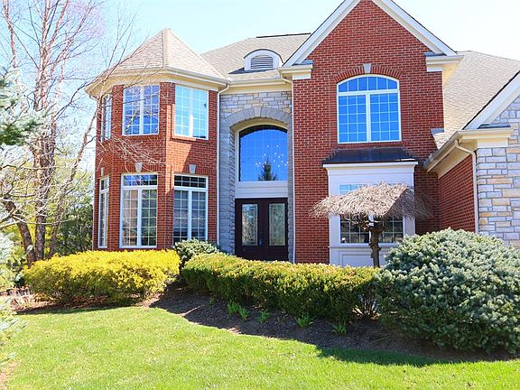 2nd image of 3837 Saint Andrews Ct