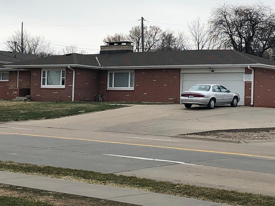 1st image of 1717 University Dr