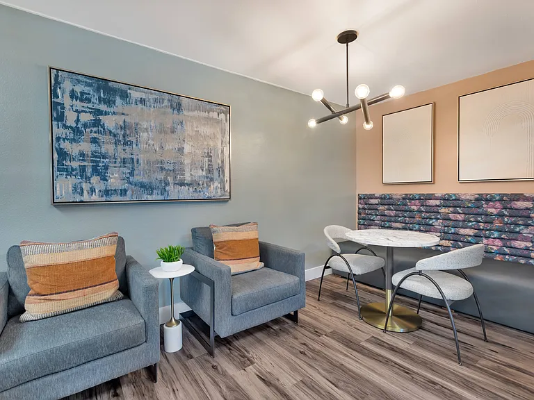 Chatsworth Pointe Leasing Office