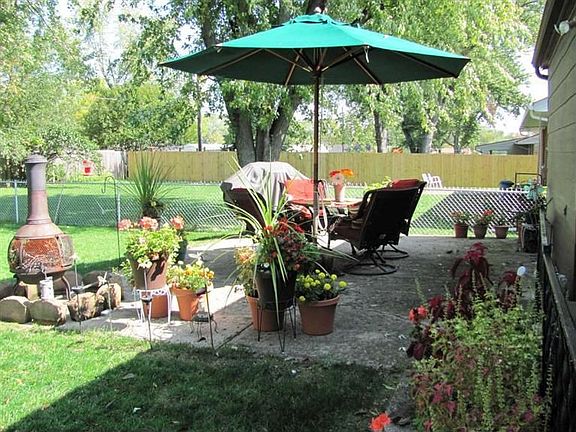 2nd image of 433 Kirkwood Dr