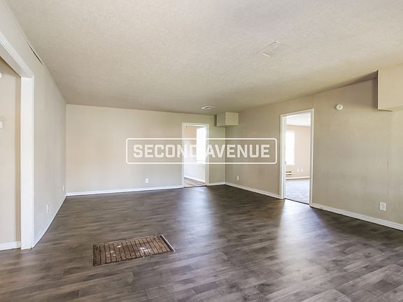 3rd image of 4628 SE 27th St