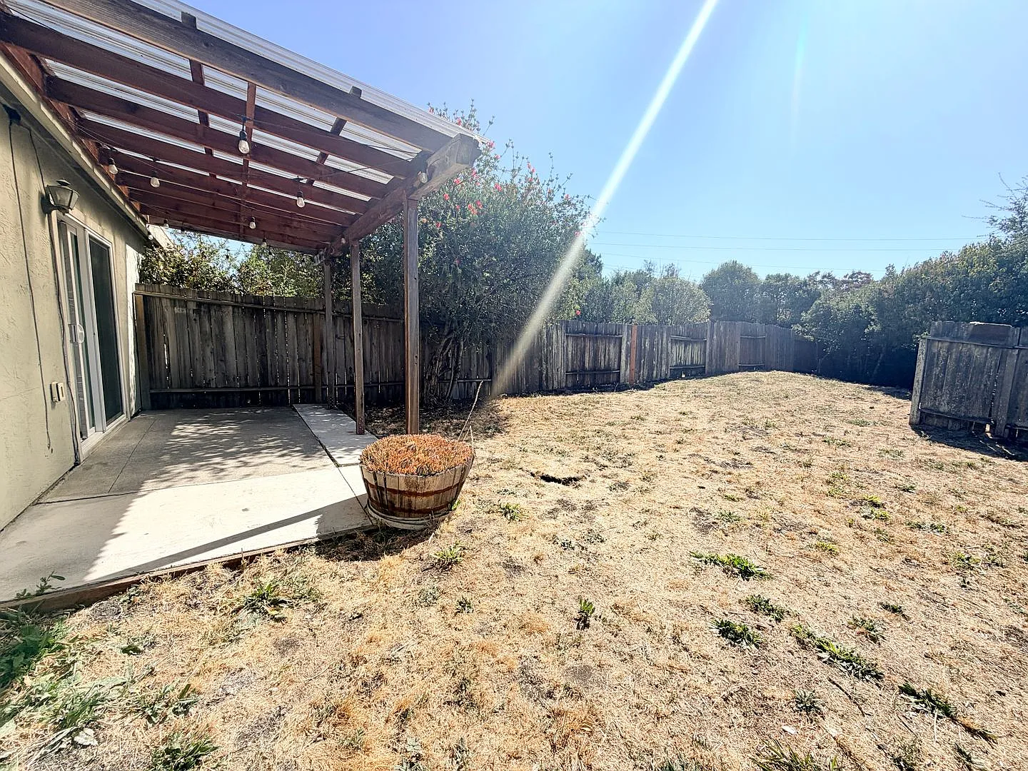 Convenient East Side Petaluma Duplex — Photo 3