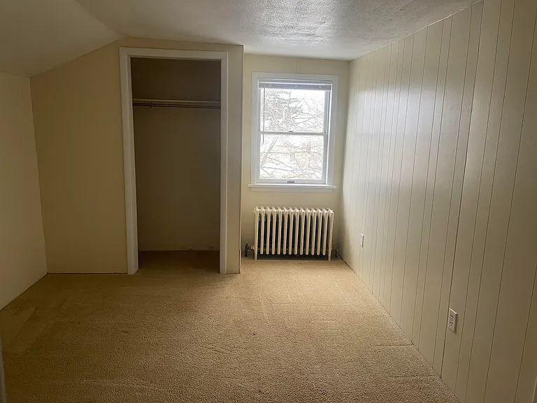 182 E 7th St #4 — Photo 4