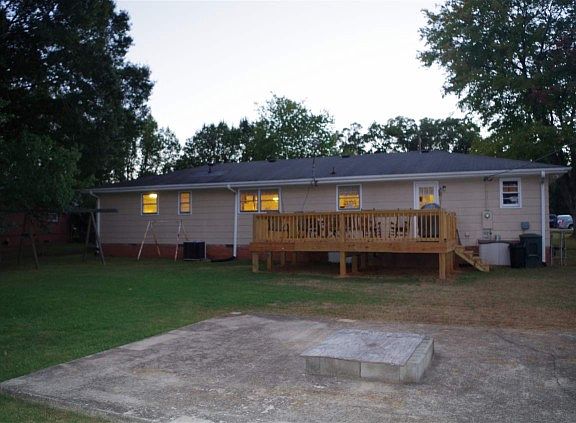 4th image of 181 Barbado Ln