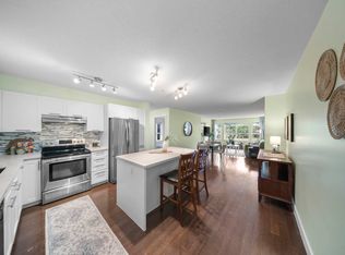 19677 Meadow Gardens Way #120, Pitt Meadows, BC V3Y 0A2