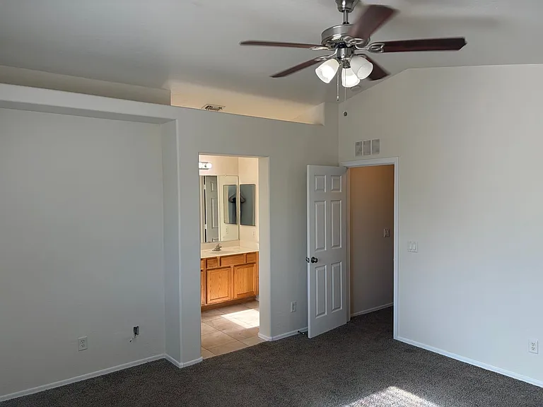1412 S 7th St — Photo 13
