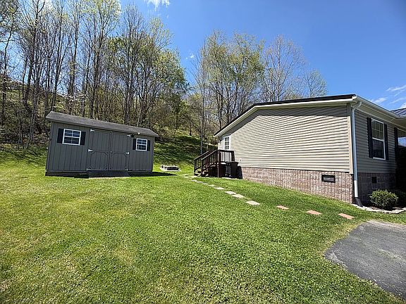 5th image of 5 Rosemont Cir