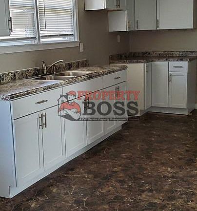 4th image of 4041 Pennsylvania St