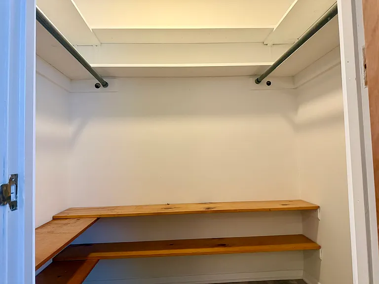 503 Hessel Blvd — Photo 37