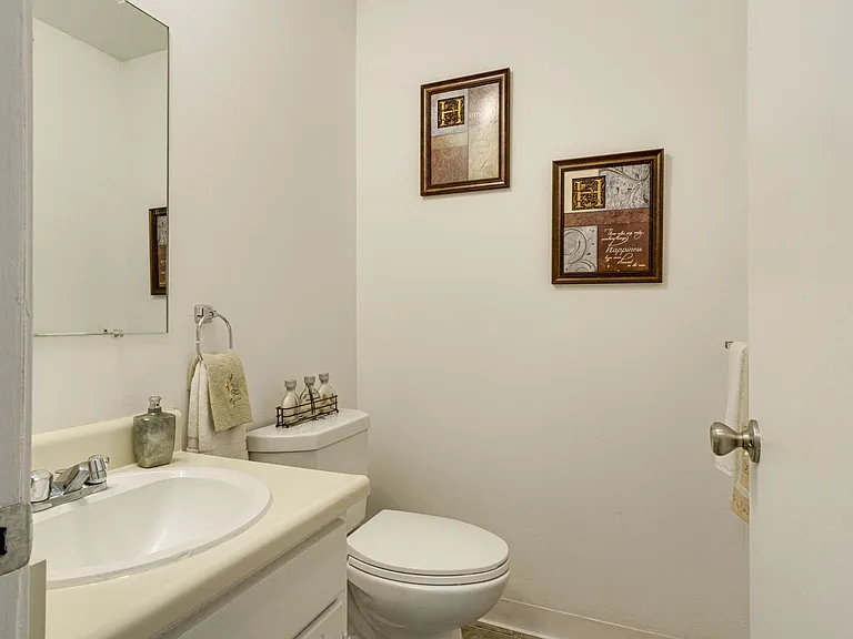 Briarcliffe Apartments & Townhomes — Photo 40