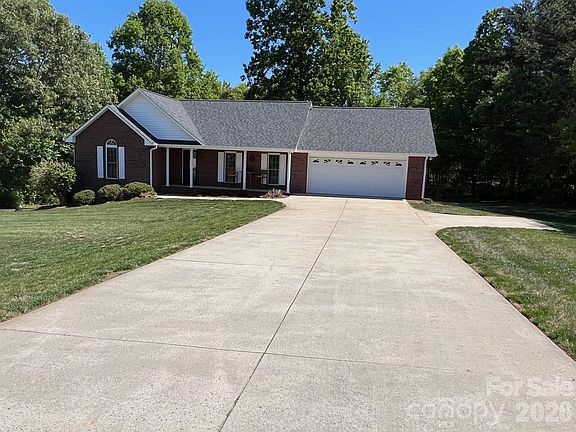 2nd image of 106 Olano Ln