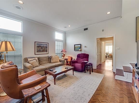 5th image of 1216 Belle Pl