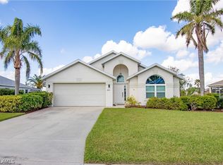 18321 Plumbago Ct, Lehigh Acres, FL 33972