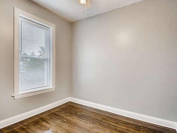 5th image of 1521 N Luna Ave