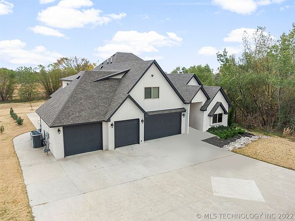 5th image of 25327 Stonebridge Pkwy