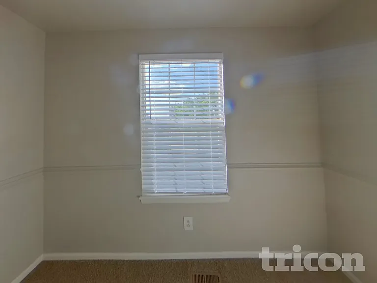1028 Oriole Cir — Photo 12