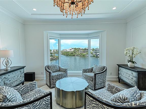 2nd image of 195 Bayfront DR
