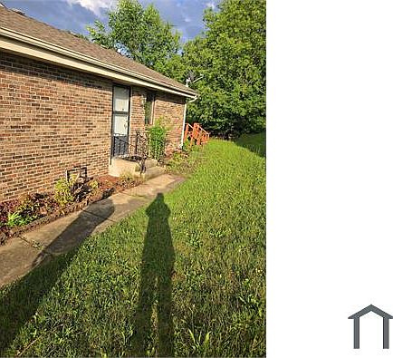 2nd image of 3529 Applewood Ln
