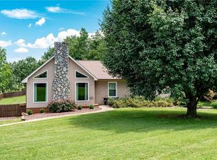 4 Deerfield Acres Dr, Granite Falls, NC 28630