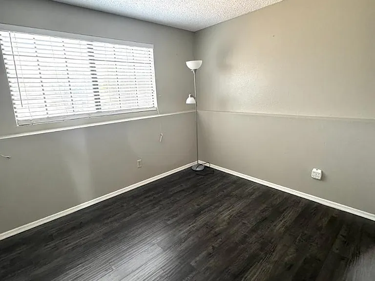 4901 E Kelton Ln #1091 — Photo 12