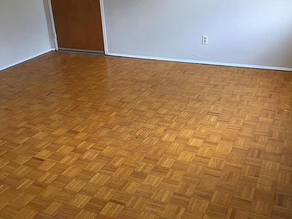 4th image of 3339 Epworth Ave #11