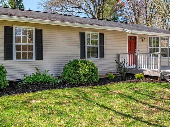 2nd image of 3644 E Park Ln