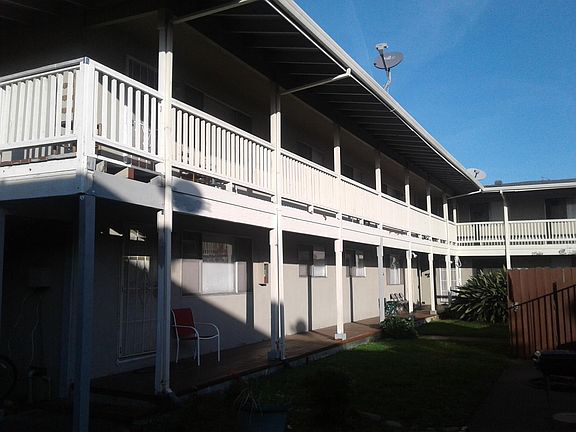 2nd image of 500 Sunrise Ave #13