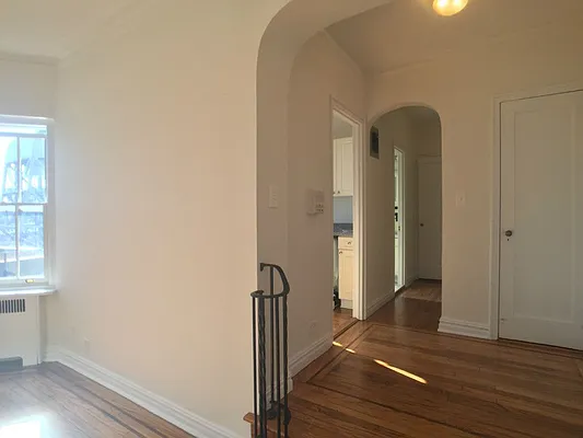 Rented by Sovereign Associates | media 71