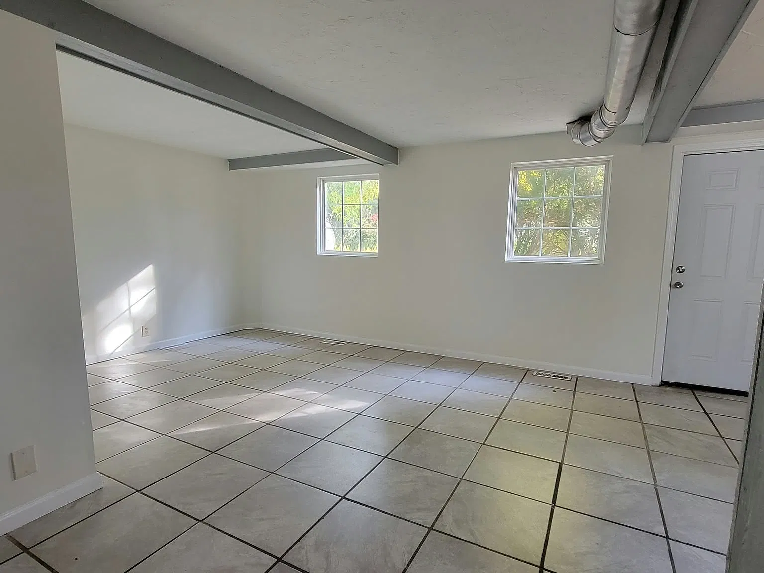 3 bed, 1536 sqft, $1,800 — Photo 3