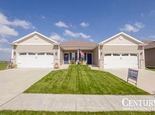 3162 King Ridge Blvd, Lincoln, NE 68504