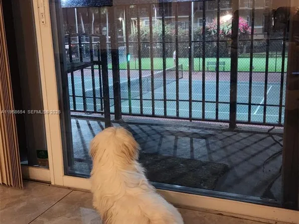 8801 Wiles Rd APT 208, Pompano Beach, FL 33067