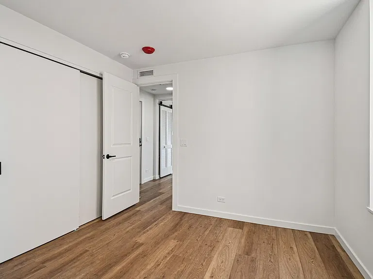 The Nest at Lincoln Park West — Photo 71