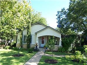 2nd image of 206 Beaver St