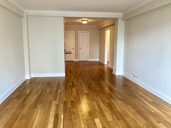 3rd image of 41 Park Ave APT 14B