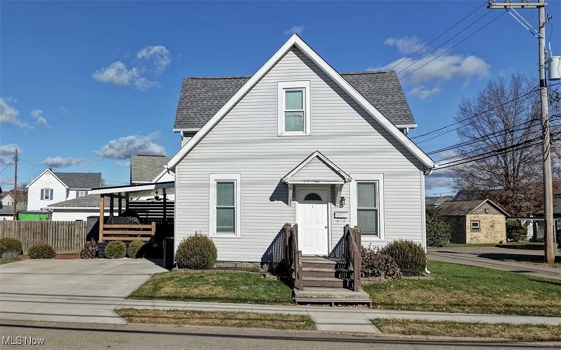 125 3rd St SW photo 1