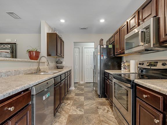 3rd image of 4741 Silent Creek Ln