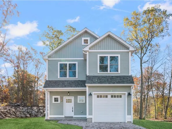 261 Collins Rd, Ashaway, RI 02804